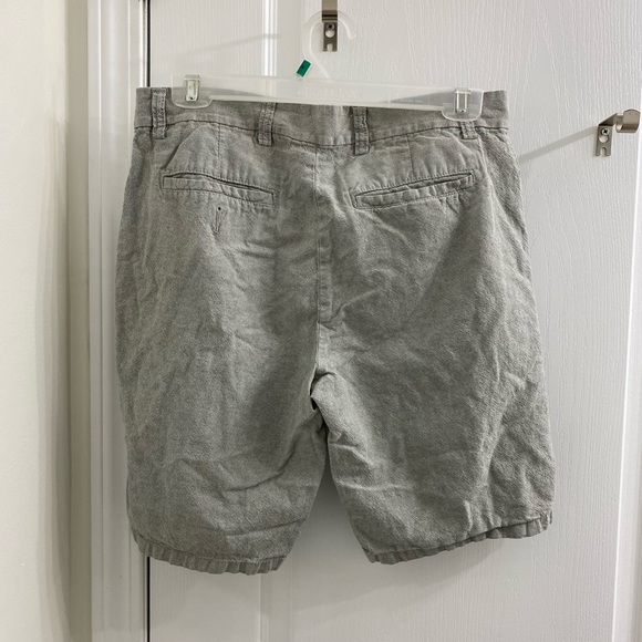 Men's Old Navy Grey Shorts - Picture 4 of 5